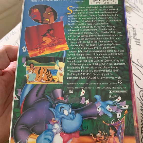 Donated - Two vintage Disney VHS tapes Aladdin and The Return of Jafar - Picture 3 of 6